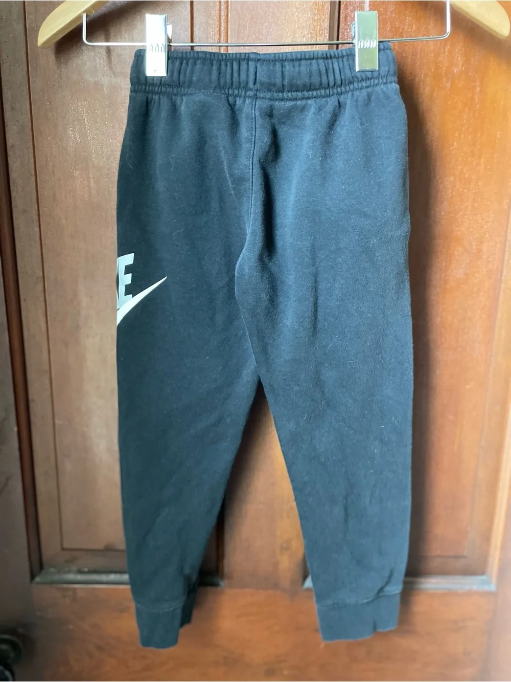 Nike boys size 6 black sweatpants